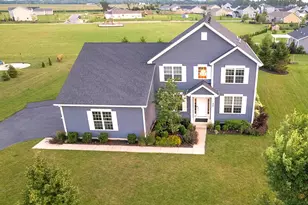 465 Chasefield Dr, Williams Bay, WI 53191 - Photo 2