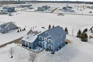 465 Chasefield Dr, Williams Bay, WI 53191 - Photo 30