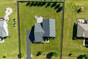 465 Chasefield Dr, Williams Bay, WI 53191 - Photo 36