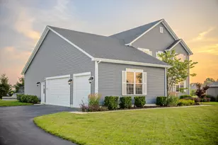 465 Chasefield Dr, Williams Bay, WI 53191 - Photo 4