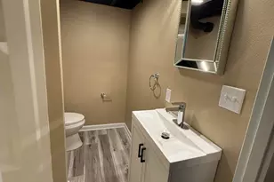 5126 N 67th St, Milwaukee, WI 53218 - Photo 10