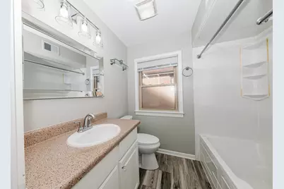 5126 N 67th St, Milwaukee, WI 53218 - Photo 6