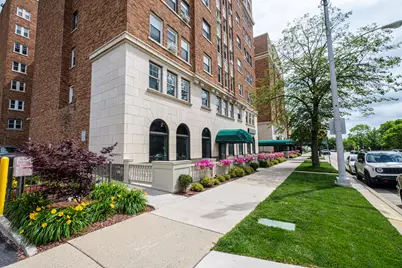 1028 E Juneau Ave #812, Milwaukee, WI 53202 - Photo 28