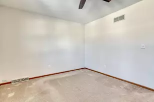 6919 Harvey Ave, Wauwatosa, WI 53213 - Photo 14