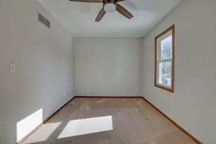 6919 Harvey Ave, Wauwatosa, WI 53213 - Photo 20