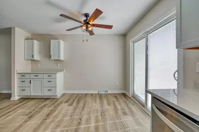 6919  Harvey Ave, Wauwatosa, WI 53213 - Photo 8