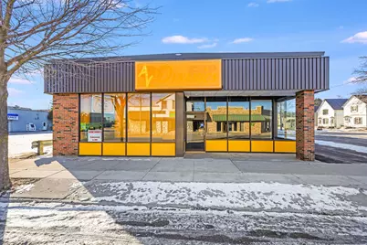 1227  Washington St, Manitowoc, WI 54220 - Photo 4