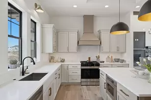 9401 W Huntington Dr, Mequon, WI 53097 - Photo 10