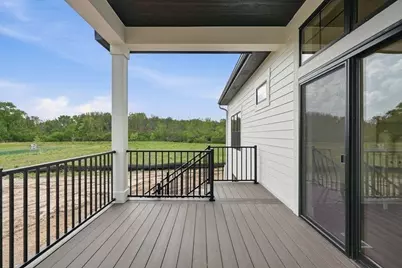 9401 W Huntington Dr, Mequon, WI 53097 - Photo 32
