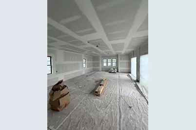 9401 W Huntington Dr, Mequon, WI 53097 - Photo 12