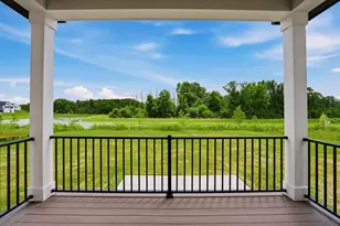 9401 W Huntington Dr, Mequon, WI 53097 - Photo 4