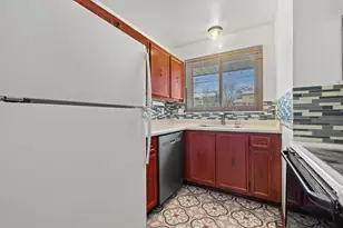 4289 W College Ave, Franklin, WI 53221 - Photo 10