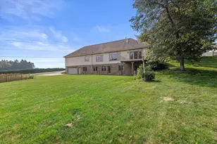 S94W23620 Kunzendorf Ct, Vernon, WI 53103 - Photo 64