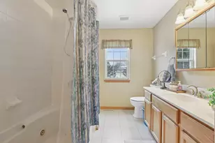 W142N9935 Amber Dr, Germantown, WI 53022 - Photo 20