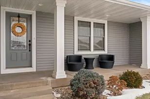 3141 Christenson Ln, Holmen, WI 54650 - Photo 4