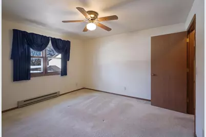 910 E Cedar Ave #604, Manitowoc, WI 54220 - Photo 14