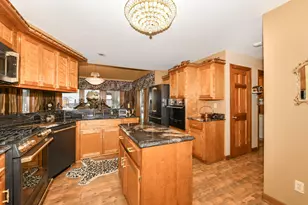 S74W14303 Settler Way, Muskego, WI 53150 - Photo 12