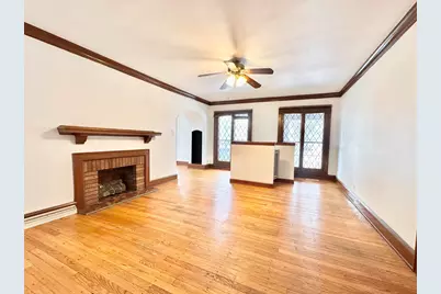 7705 W Rogers St, West Allis, WI 53219 - Photo 4