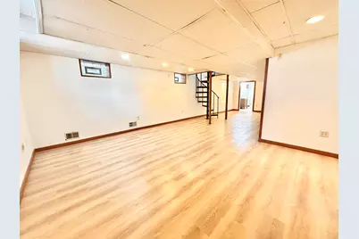 7705 W Rogers St, West Allis, WI 53219 - Photo 28