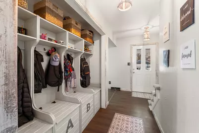 125  Parkway Ct, Fond du Lac, WI 54935 - Photo 2