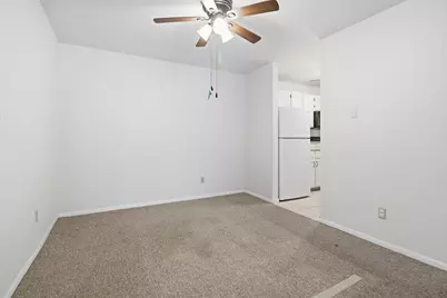 125 N University Dr #108, West Bend, WI 53095 - Photo 6