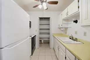 125 N University Dr, West Bend, WI 53095 - Photo 2