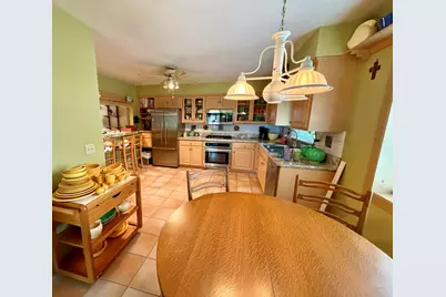 5219 S 7th St, Milwaukee, WI 53221 - Photo 6