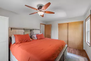 W165N10401 Wagon Trail, Germantown, WI 53022 - Photo 20