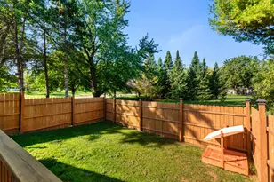 W165N10401 Wagon Trail, Germantown, WI 53022 - Photo 30