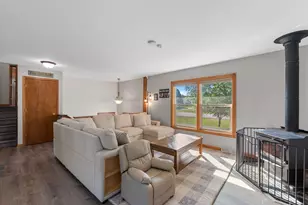 W165N10401 Wagon Trail, Germantown, WI 53022 - Photo 12