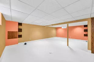 5648 N Dexter Ave, Glendale, WI 53209 - Photo 18