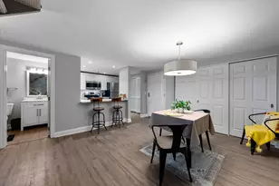 270 E Highland Ave, Milwaukee, WI 53202 - Photo 12