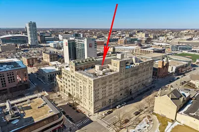 270 E Highland Ave #621, Milwaukee, WI 53202 - Photo 42