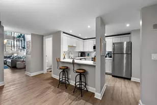 270 E Highland Ave, Milwaukee, WI 53202 - Photo 6