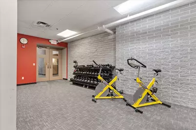 270 E Highland Ave #621, Milwaukee, WI 53202 - Photo 32