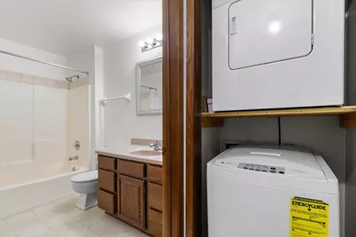 121 W North St #39, Waukesha, WI 53188 - Photo 18