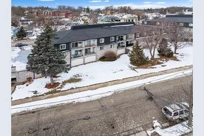 121 W North St #39, Waukesha, WI 53188 - Photo 22