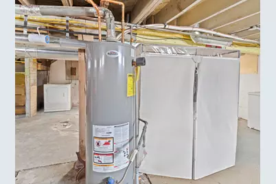 2432 N 55th St, Milwaukee, WI 53210 - Photo 18