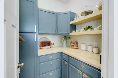 2826  Yahara Dr, Summit, WI 53066 - Photo 10