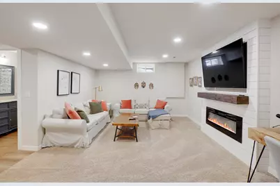 2826  Yahara Dr, Summit, WI 53066 - Photo 28