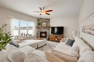 2826 Yahara Dr, Summit, WI 53066 - Photo 4