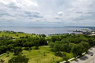 1028 E Juneau Ave, Milwaukee, WI 53202 - Photo 4