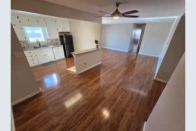 2403  Cross Creek Dr #B, Sheboygan, WI 53081 - Photo 6