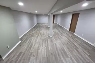 2403 Crosscreek Dr, Sheboygan, WI 53081 - Photo 20