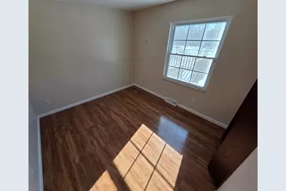 2403  Cross Creek Dr #B, Sheboygan, WI 53081 - Photo 12