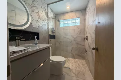 11141 W Mallory Ave, Hales Corners, WI 53130 - Photo 10