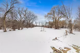 S38W27600 Wind Song Ridge, Waukesha, WI 53189 - Photo 2