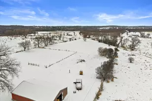 S46W29780 Genesee Rd, Genesee, WI 53189 - Photo 6