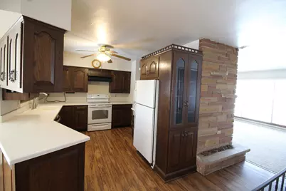 W153N9972  Neptune Dr, Germantown, WI 53022 - Photo 8