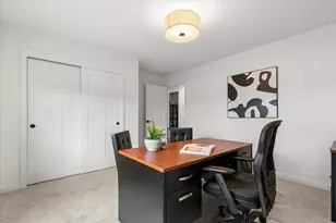 W251N2367 Valleyview Cir, Pewaukee, WI 53072 - Photo 22